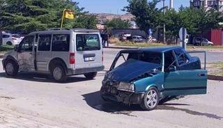 Elazığ&rsquo;da trafik kazası: 2 yaralı