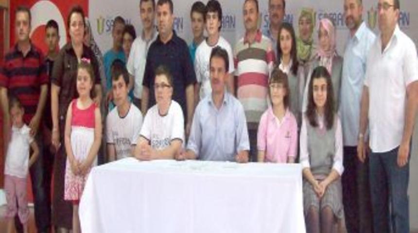 2011 SBS T&uuml;rkiye birincileri &Ouml;zel Karab&uuml;k Safran Koleji&rsquo;nden