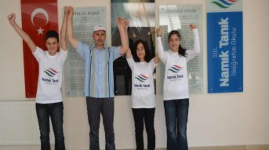 &Ouml;zel Namık Tanık Koleji ilk 10 derecenin 6'sını &ccedil;ıkardı