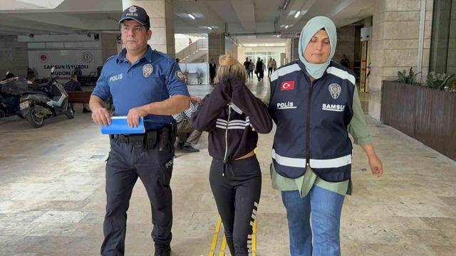 Samsun&rsquo;da mağazalardan giysi &ccedil;alan kadın tutuklandı 2