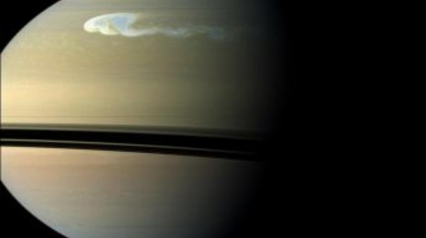 Sat&uuml;rn&rsquo;de dev fırtına: Sesi ve g&ouml;r&uuml;nt&uuml;leri kaydedildi