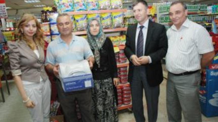 G&uuml;lenler&rsquo;den hediye yağmuru