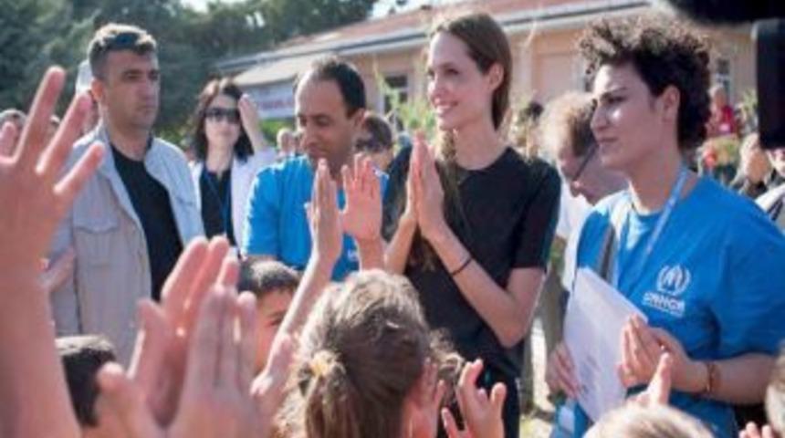 Angelina Jolie: T&uuml;rkiye&rsquo;nin &ldquo;a&ccedil;ık kapı&rdquo; politikasına minnettarım
