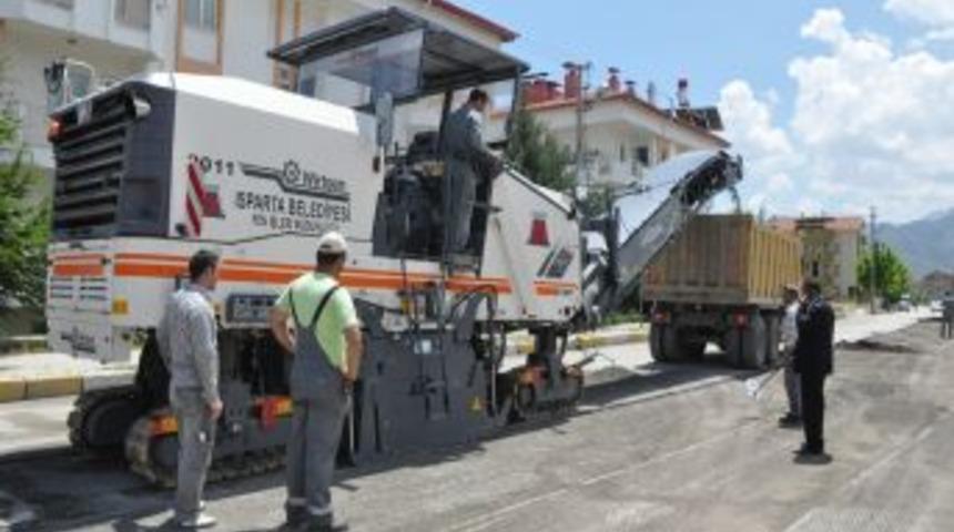 Belediyeden asfalt m&uuml;jdesi