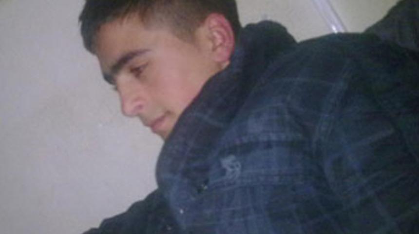 Yan bakma kavgası; 1 &ouml;l&uuml;, 1 yaralı