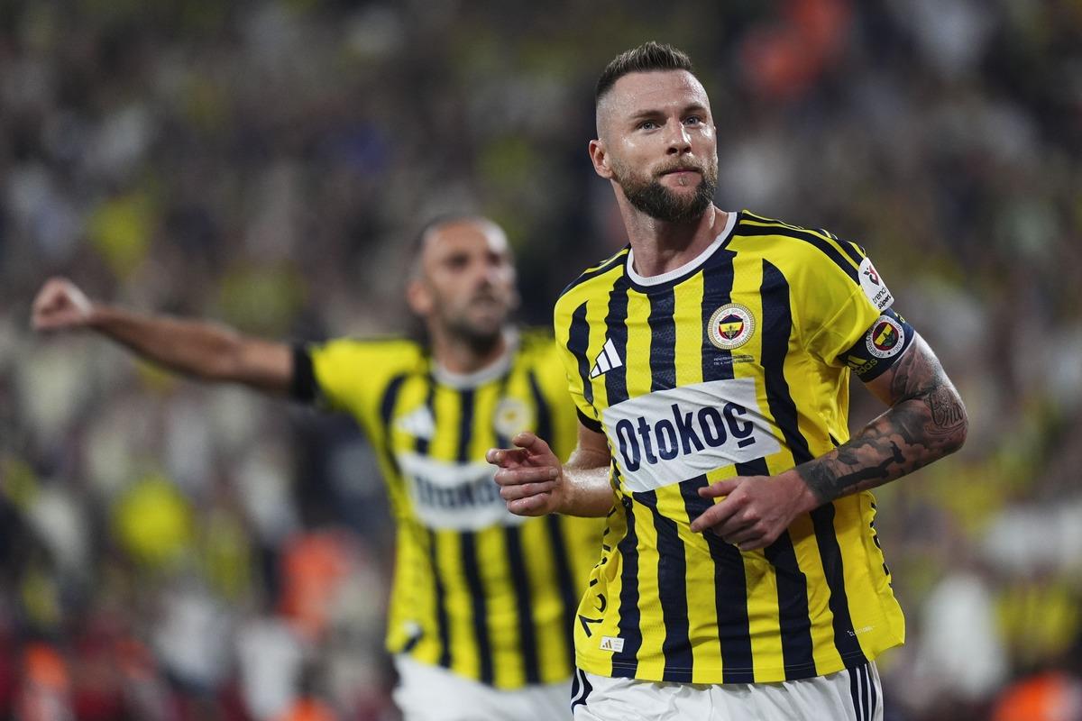 Fenerbahçe de İsmail Kartal dan Roma maçı öncesi çarpıcı analiz! "Özel diziliş" 10