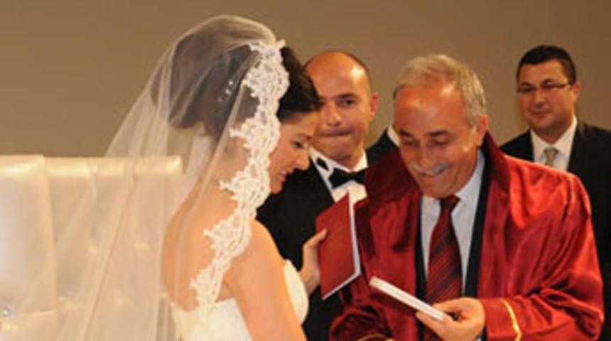 Fakıbaba kızının nikahını kıydı