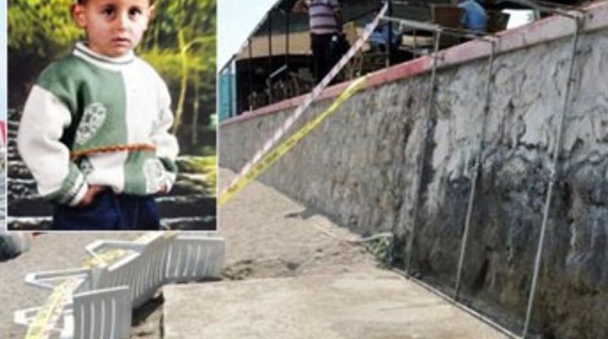 Mert'in plajda akılalmaz &ouml;l&uuml;m&uuml;