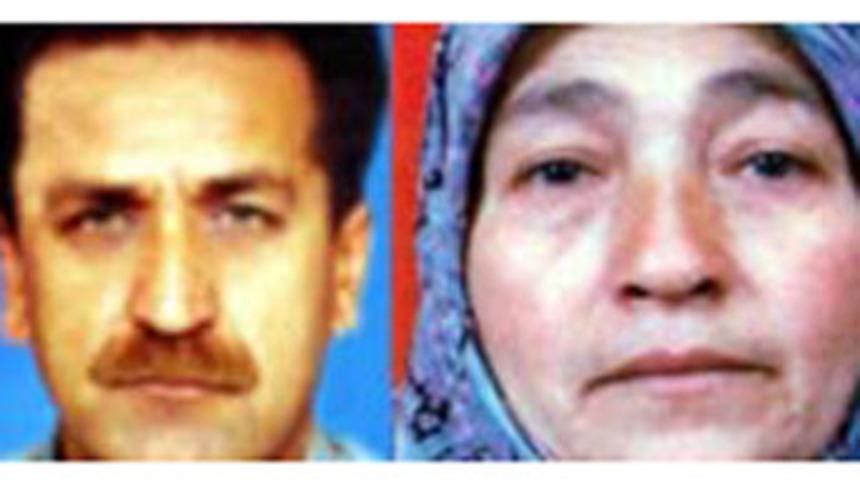 Anne ve oğlu 5'er dakika arayla öldü