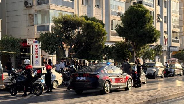 İzmir'de bankadaki rehine krizinde 5 çalışan kurtarıldı! Şüpheli gözaltında