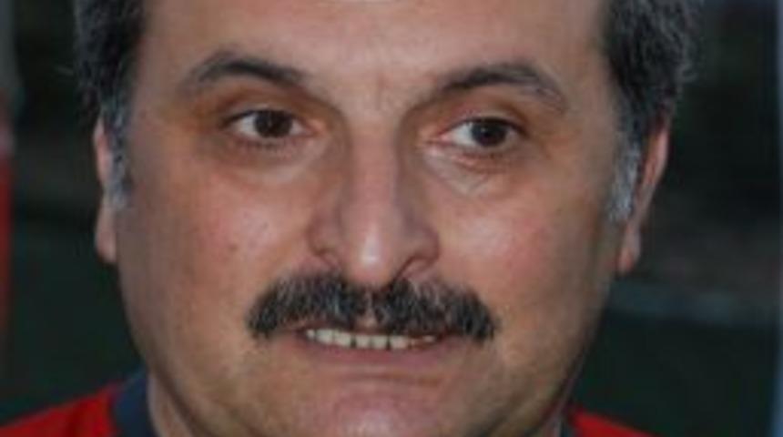 Babalar ve oğulları halı sahada karşı karşıya geldi