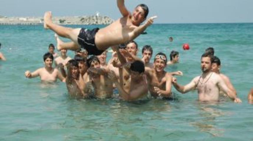 Bağcılar gen&ccedil;liği Kefken&rsquo;de kamp kuruyor