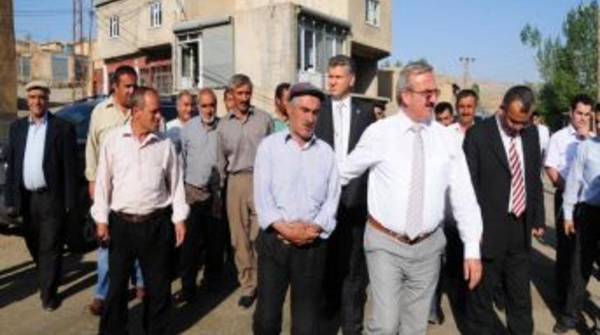 Vali Karaloğlu Sınır Ticaret Merkezi'inin a&ccedil;ılmasa i&ccedil;in Başkele'de