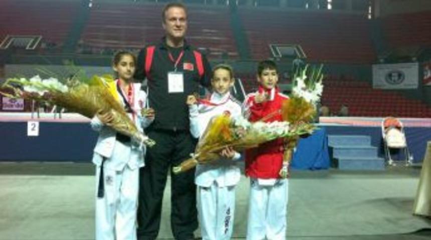 Vanlı tekvandocu Avrupa şampiyonu oldu