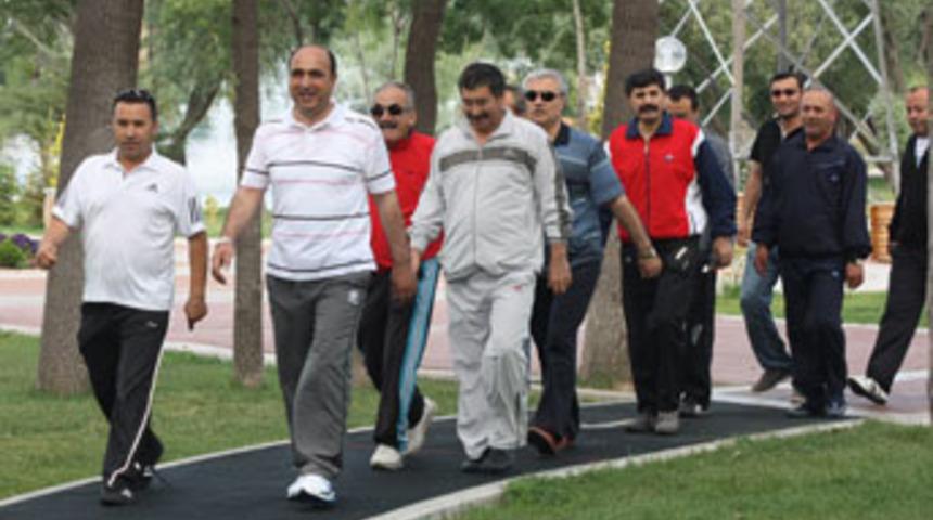 Başkan Palta gazetecilerle spor yaptı