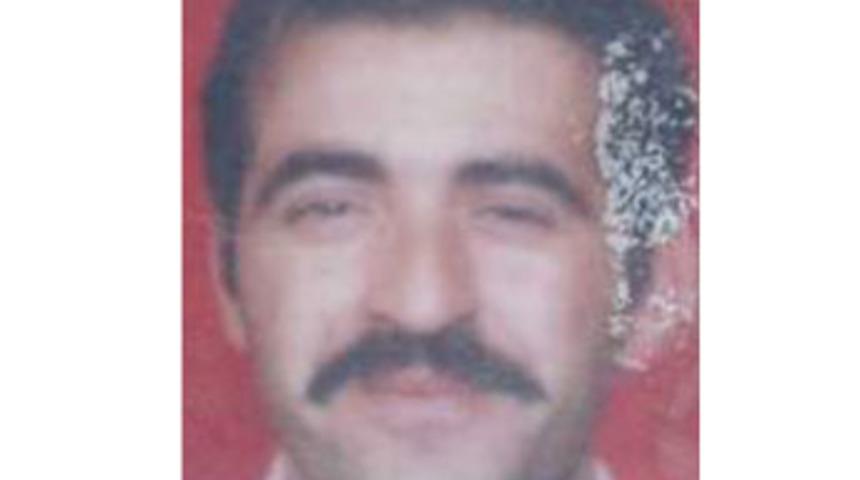 Kendini bı&ccedil;aklayıp hastaneye geldi