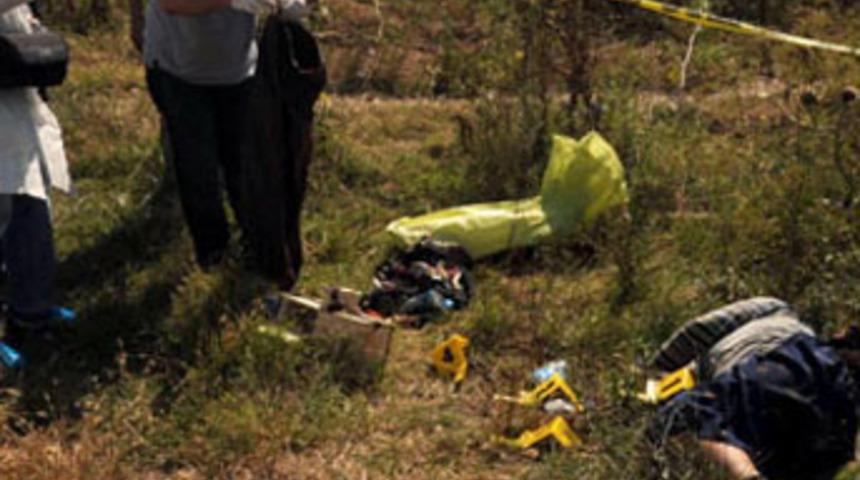 Dere kenarında kadın cesedi bulundu