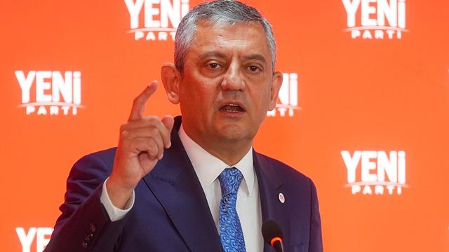 &Ouml;zg&uuml;r &Ouml;zel'den cumhurbaşkanlığı sorusuna net yanıt
