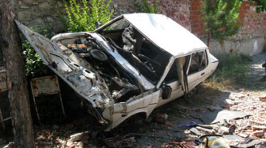 Manisa'da trafik kazası: 1 &ouml;l&uuml;, 4 yaralı