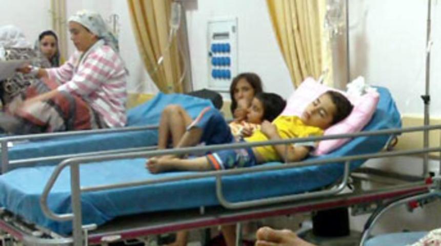 200 kişi düğün yemeğinden zehirlendi