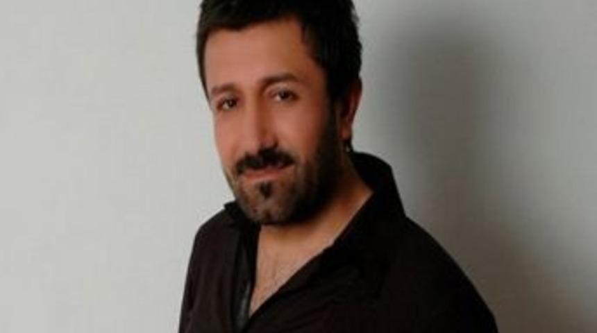 Sanatçı Kaya Gümüşhaneyi turluyor