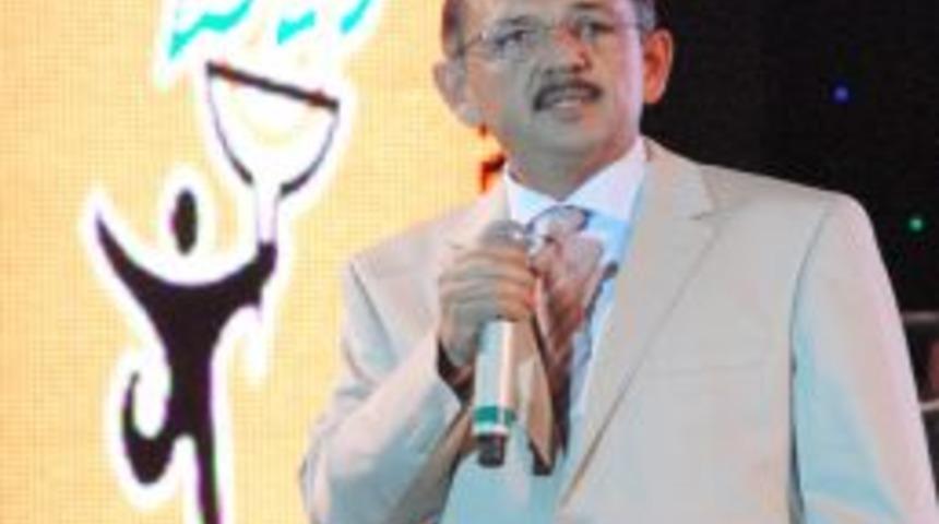 &Ouml;zhaseki: T&uuml;rk kolejlerinde g&ouml;rev yapan &ouml;ğretmenlerin her biri bir Alperen