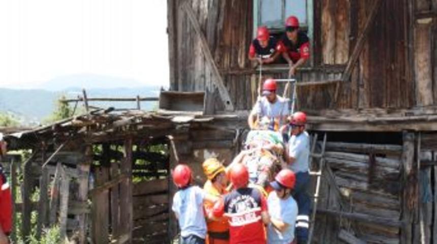 UMKE &uuml;yelerinin eğitimi dağ komandolarını aratmadı