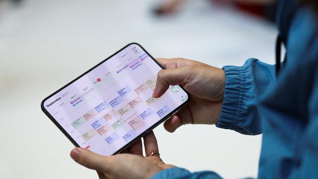 Apple, iPhone Duo’nun katlanabilir ekranının içindeki teknolojiyi açıkladı