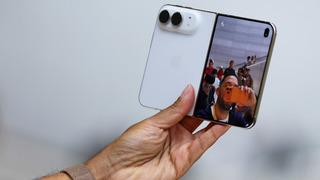 iPhone Duo'da dikkat çeken gizli ayar: Apple bunu kılıf kullananlar için düşünmüş!