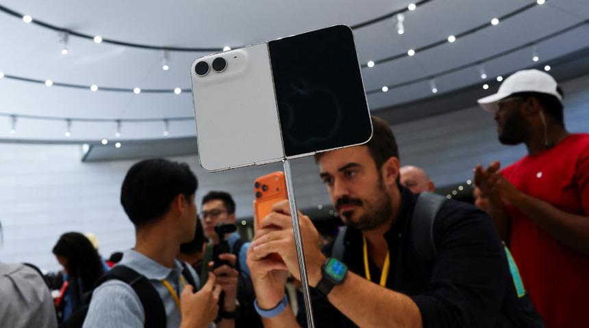 Apple, ABD'de iPhone Duo satışlarına sınırlama getirdi: Kişi başına en fazla 2 adet!