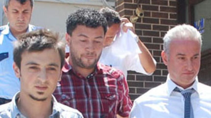 Cezaevi m&uuml;d&uuml;r&uuml;ne r&uuml;şvet g&ouml;zaltısı