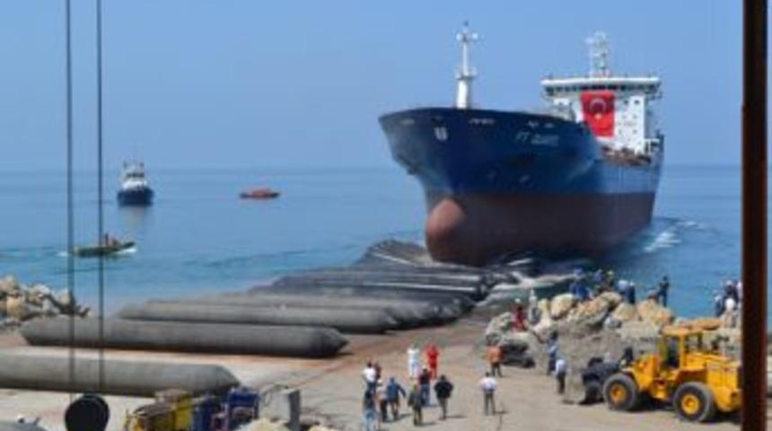 Ustaoğlu son gemiyi indirdi