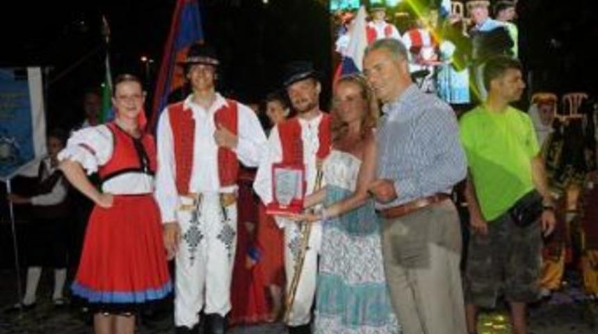 Beylikd&uuml;z&uuml;&rsquo;n de rengarenk festival