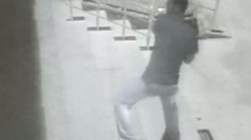 Balonları alınınca &ccedil;ileden &ccedil;ıktı