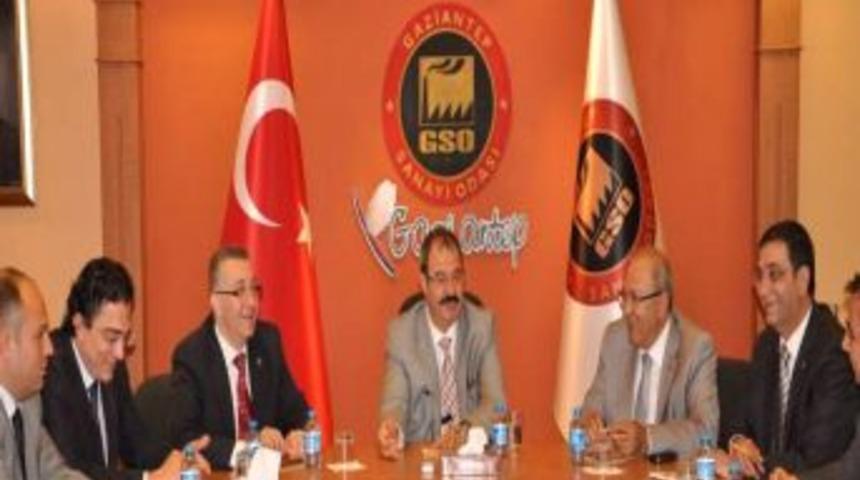 Konukoğlu: Gaziantep&rsquo;i d&uuml;nya şartlarına hazırlamak hepimizin g&ouml;revi