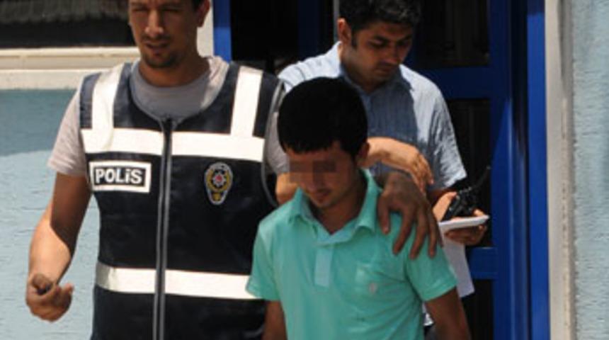 Sevgilisine kızıp otomobil kundakladı