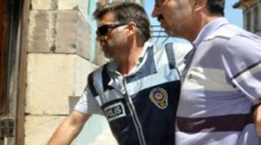 Katil zanlısı, çıkarıldığı mahkemece tutuklandı