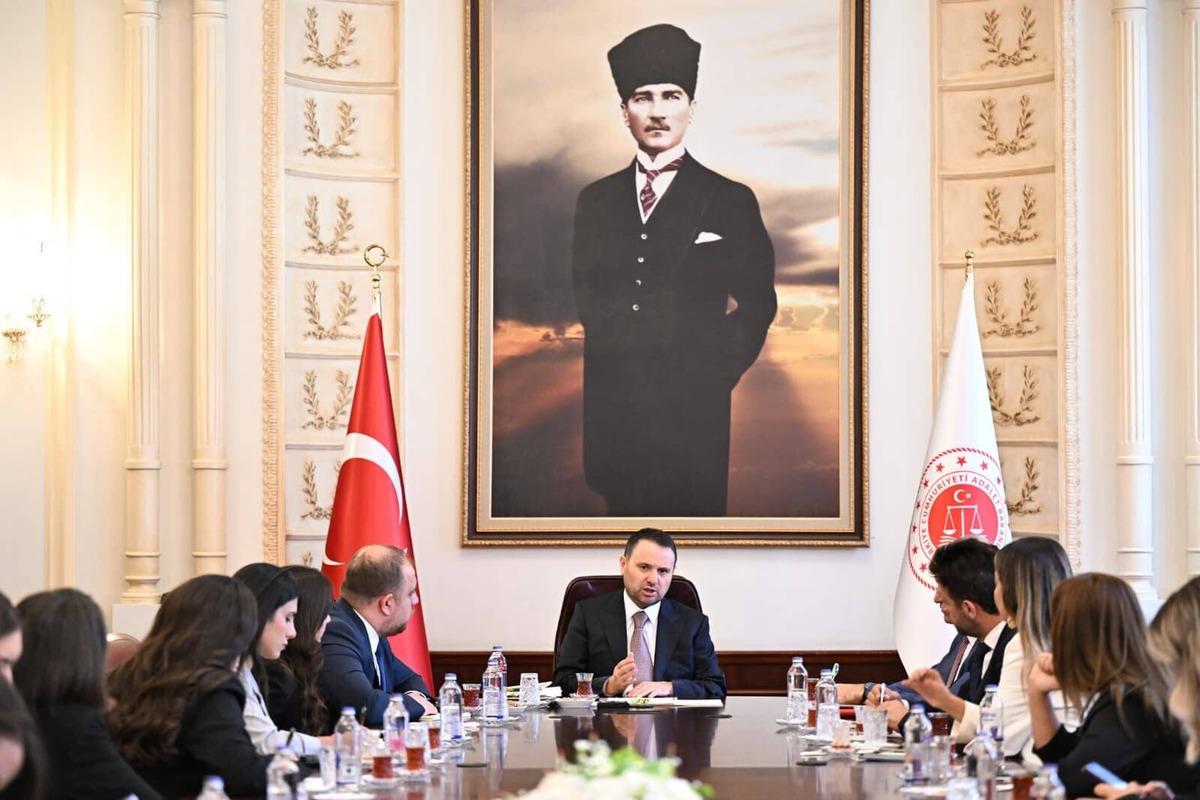 Bakan G&uuml;rlek ten Kaşif Kozinoğlu, G&uuml;listan Doku, Ahbap ve Alihan Kuriş a&ccedil;ıklaması 3