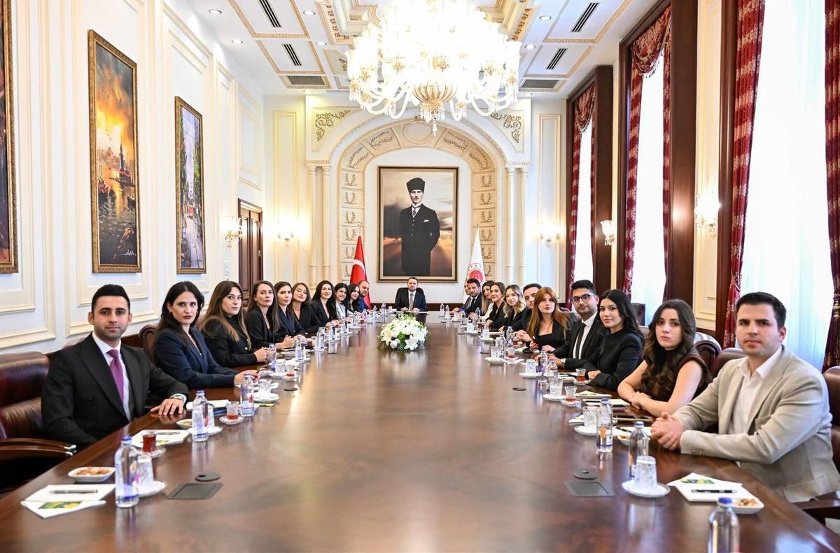Bakan G&uuml;rlek ten Kaşif Kozinoğlu, G&uuml;listan Doku, Ahbap ve Alihan Kuriş a&ccedil;ıklaması 2