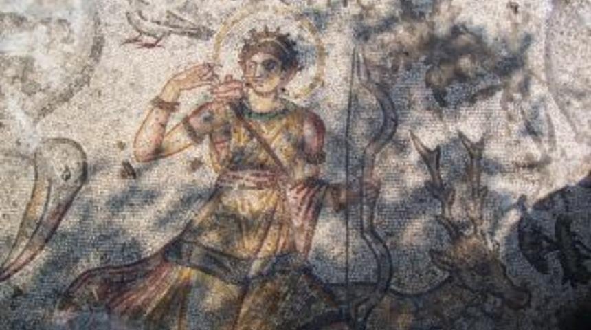 İsos Antik Kenti kazısında hamam kalıntıları ortaya &ccedil;ıktı