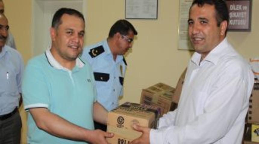 Polatlı Emniyeti doğu illerindeki okullara 5 bin kitap bağışladı
