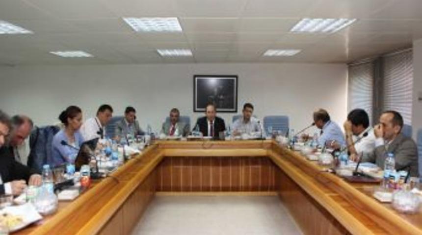 A&Uuml; A&ccedil;ık &Ouml;ğretim Fak&uuml;ltesi 20 bin &ouml;ğrenciyi hedefliyor