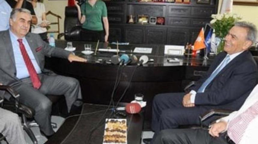 İzmirli başkan T&uuml;rkiye'de bir ilke imza attı