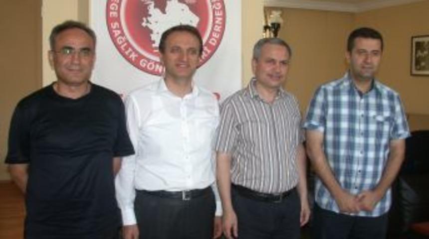 Türk doktorlar Kamerun'a üçüncü sağlık seferine çıkıyor