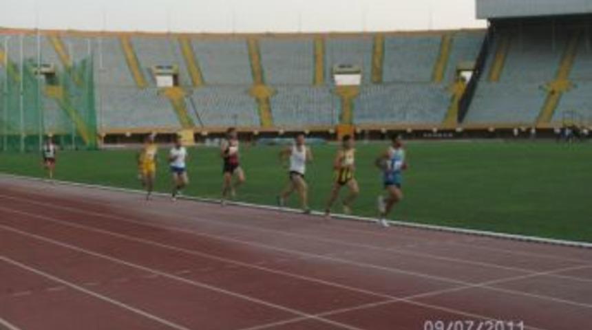 Uşaklı atletler İzmir de ter d&ouml;kt&uuml;