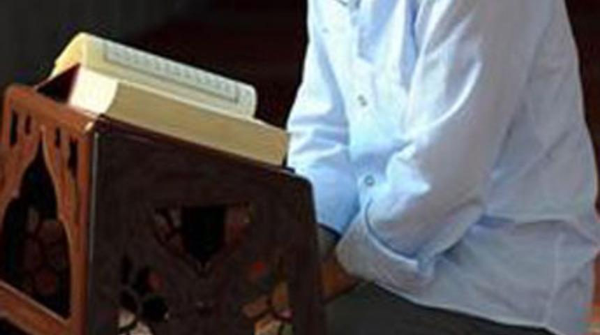 Oğlundan etkilendi 60 yaşında hafız oldu