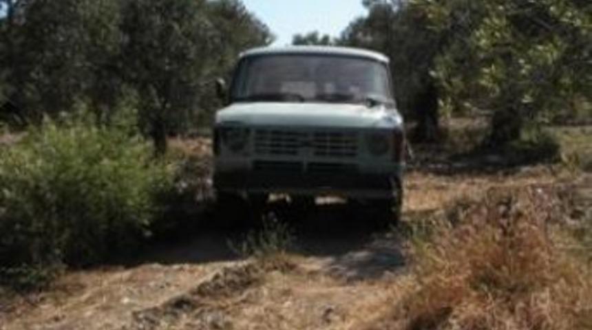 Hırsızlık zanlıları saatler s&uuml;ren kovalamaca sonucu yakalandı