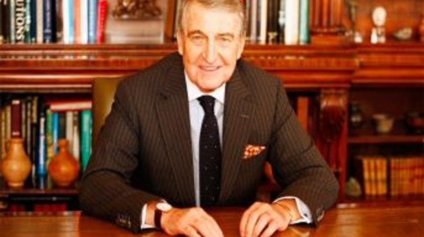 İngiltere'den Rahmi Ko&ccedil;'a y&uuml;ksek onur nişanı