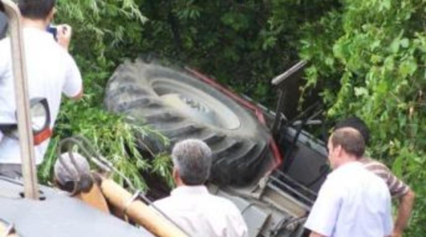 Trakt&ouml;r faciası ucuz atlatıldı