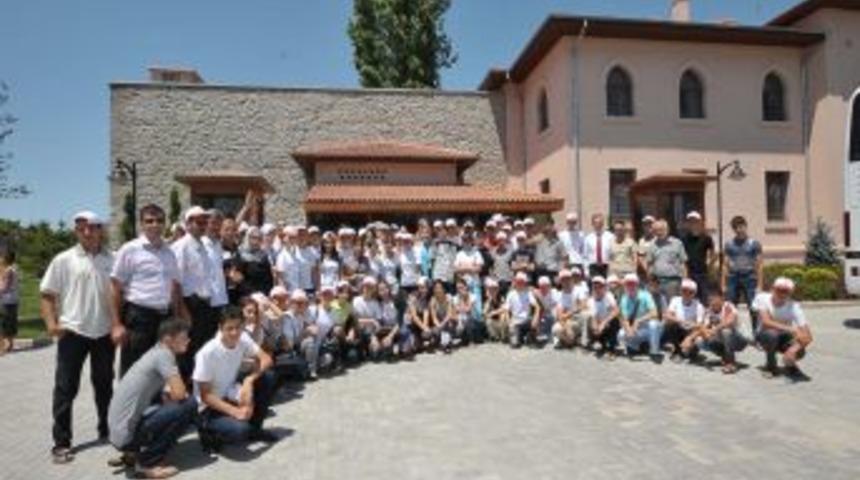 Ahıska T&uuml;rkleri Altındağ&rsquo;ı ziyaret etti